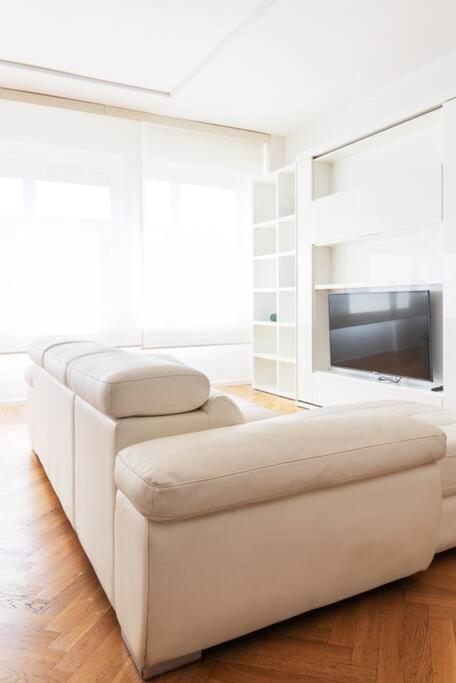 Bilocale Vista Sul Duomo Di Milano Apartman Kültér fotó