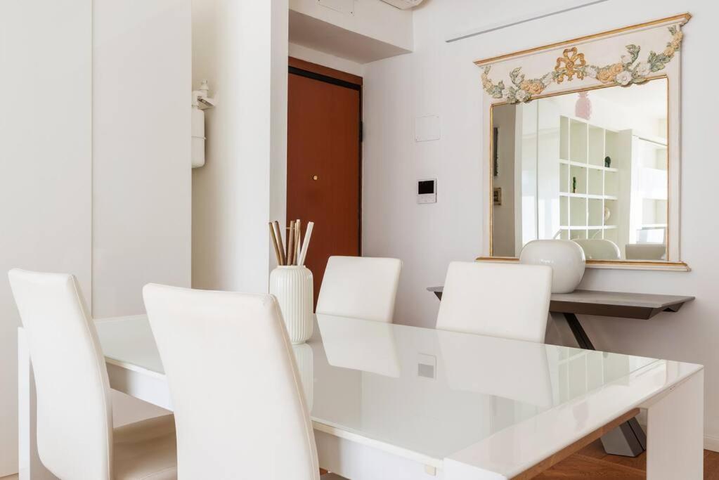 Bilocale Vista Sul Duomo Di Milano Apartman Kültér fotó